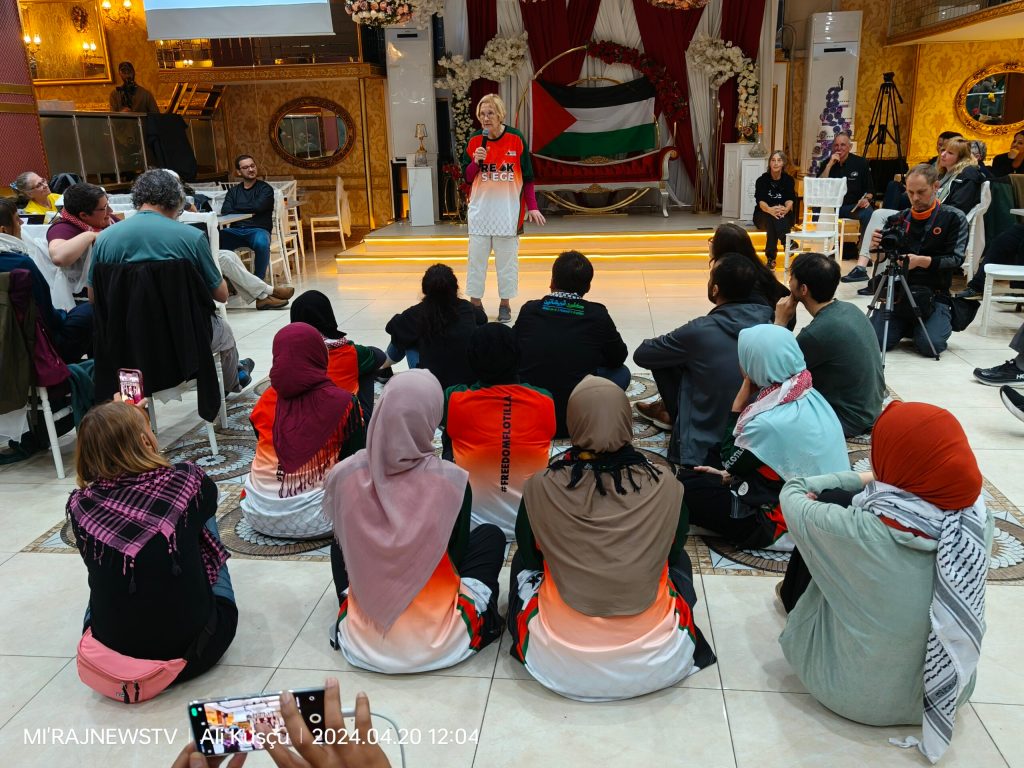 Peserta Freedom Flotilla Ikuti Pelatihan Aksi Non&nbsp;Kekerasan